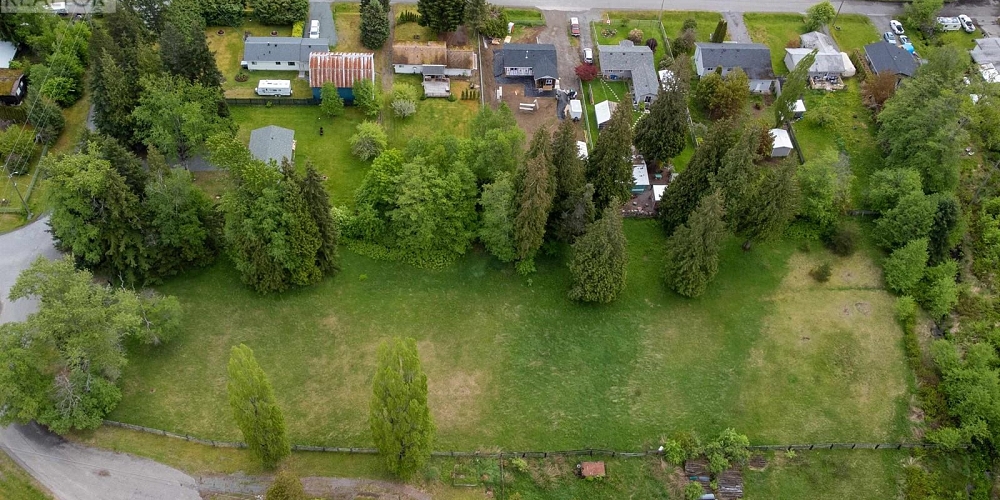 4661 LOWRIE AVENUE Terrace Photo 4