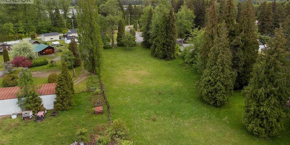 4661 LOWRIE AVENUE Terrace Photo 7