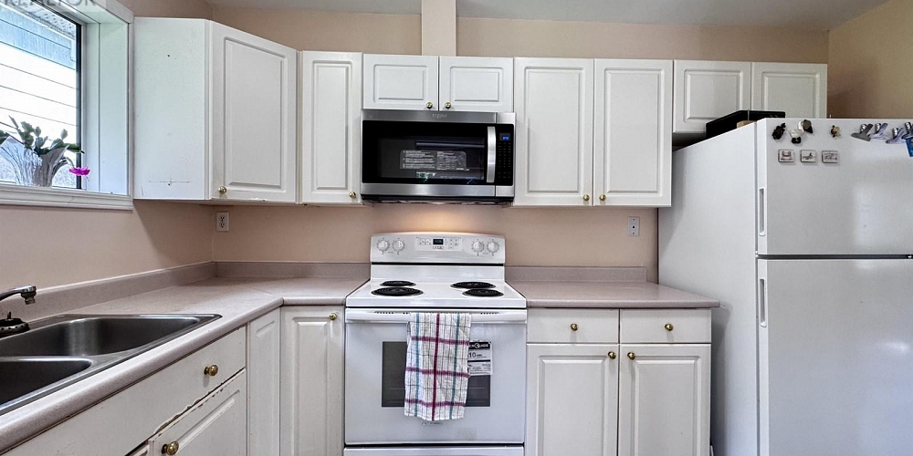 736-738 TAYLOR STREET Prince Rupert Photo 17