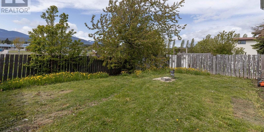 A 3421 KALUM STREET Terrace Photo 9