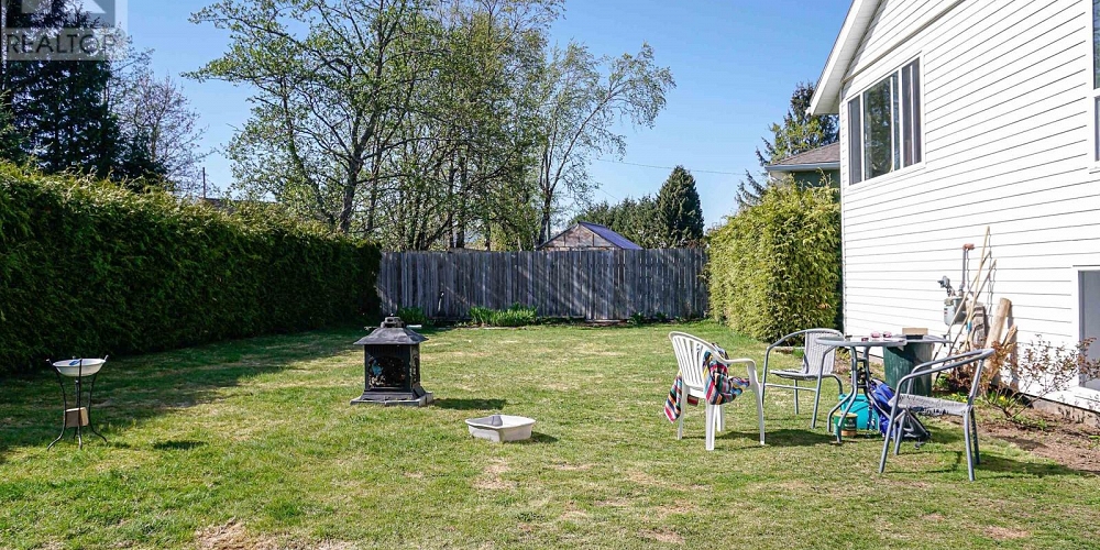 39 WOHLER STREET Kitimat Photo 21