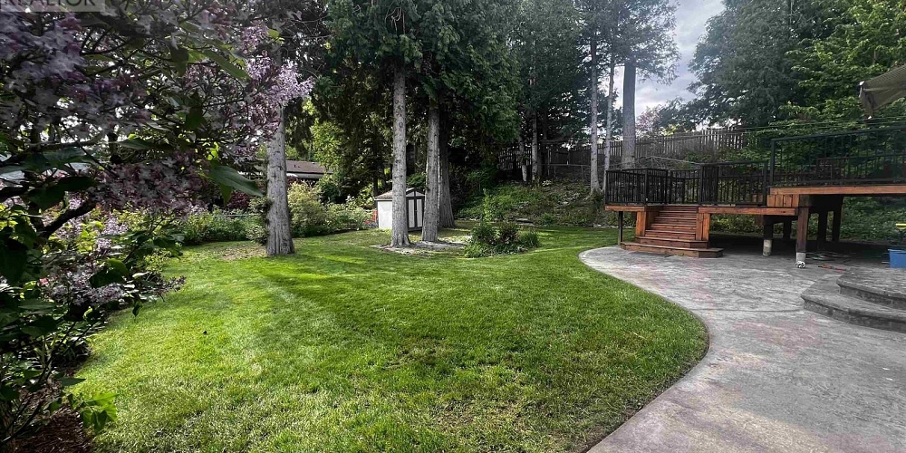2607 KALUM STREET Terrace Photo 23