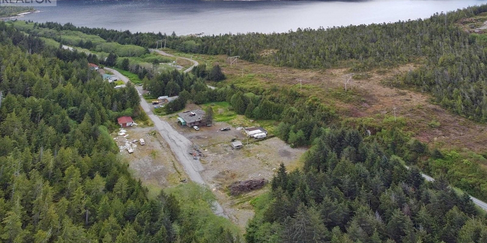 112 RAINBOW LAKE Prince Rupert Photo 3