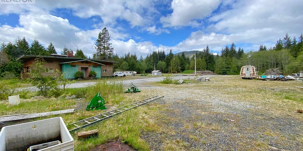 112 RAINBOW LAKE Prince Rupert Photo 7