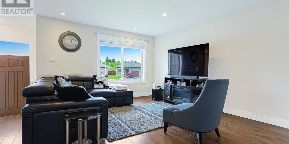 88 BLACKBERRY STREET Kitimat Photo 7