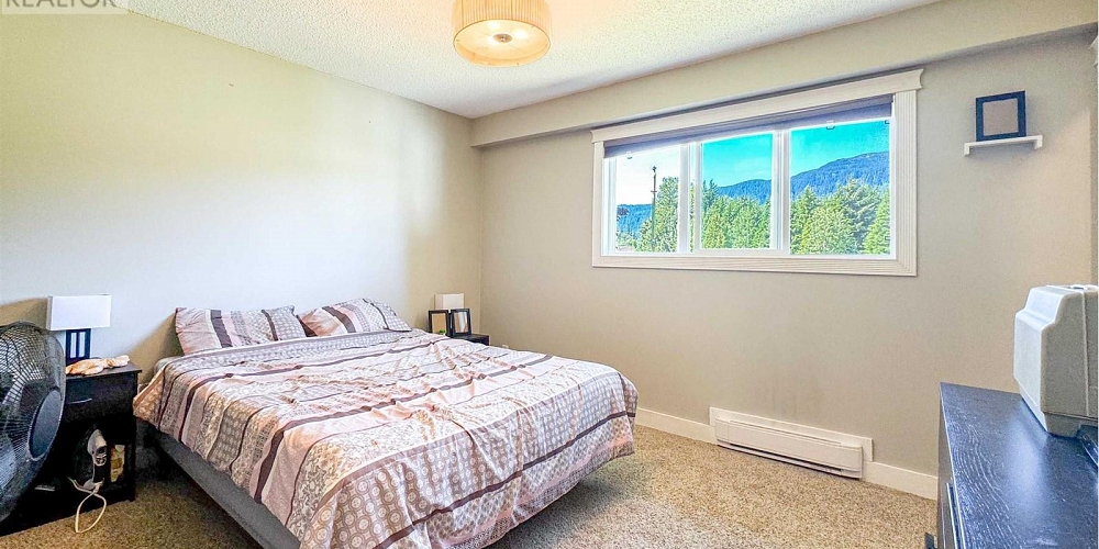 45 YUKON STREET Kitimat Photo 10