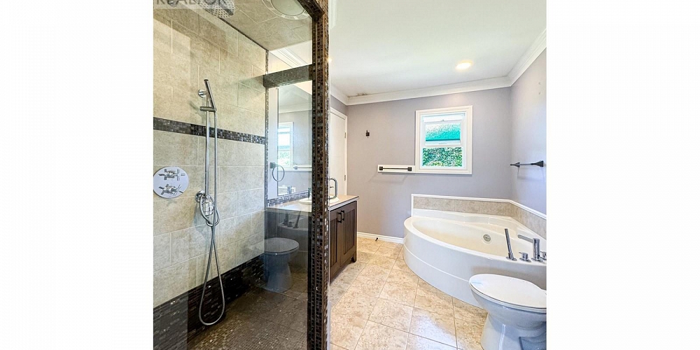 45 YUKON STREET Kitimat Photo 9