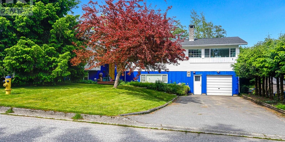 11 AMOS STREET Kitimat Photo 2