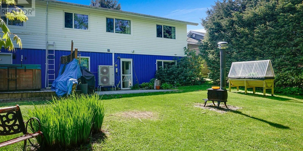 11 AMOS STREET Kitimat Photo 6