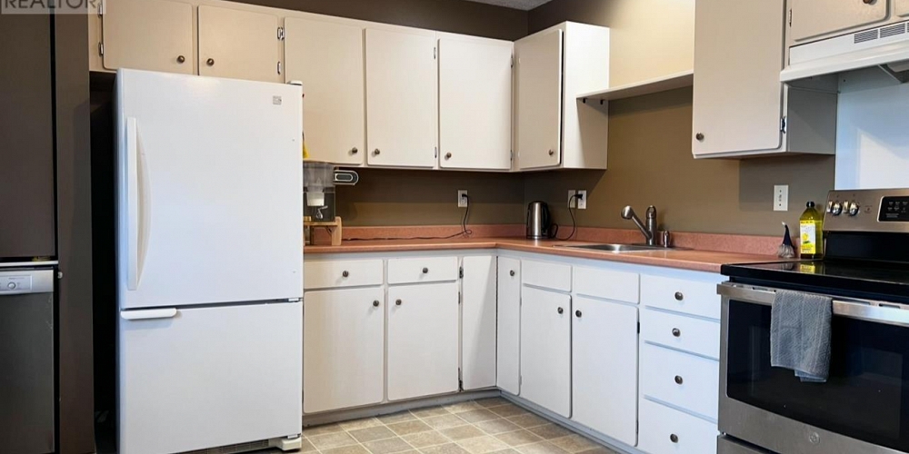 19 CARSWELL STREET Kitimat Photo 6