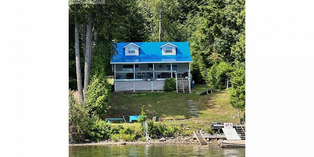 2878 SQUIRREL POINT Terrace Photo 2