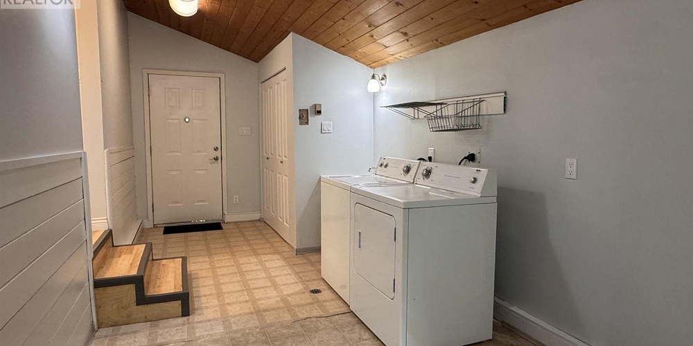 3703 MULLER AVENUE Terrace Photo 11