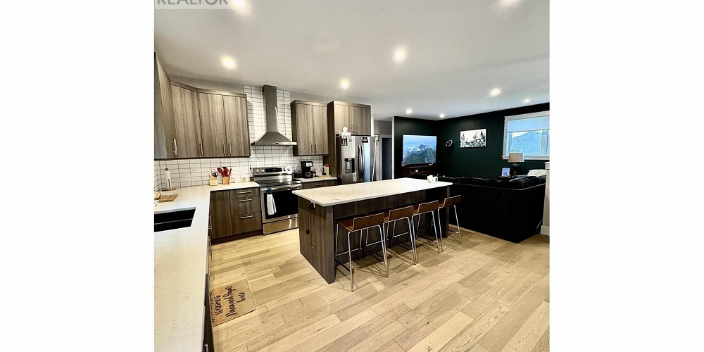 49 WOZNEY STREET Kitimat Photo 5