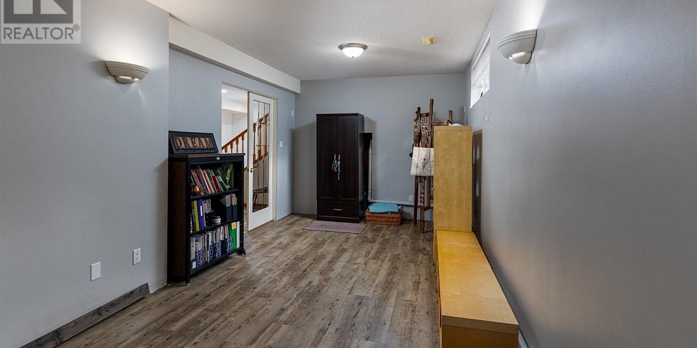 4407 BIRCH AVENUE Terrace Photo 21