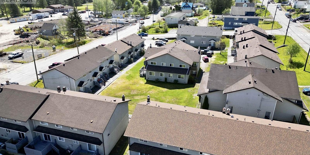 417 W 8TH AVENUE Prince Rupert Photo 2