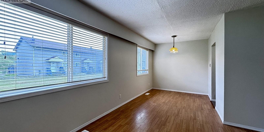 417 W 8TH AVENUE Prince Rupert Photo 6