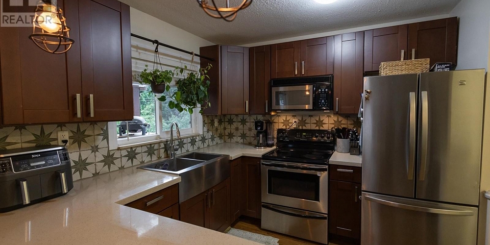 548 KALUM LAKE ROAD Terrace Photo 3