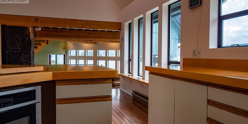 LOT 1 ROBERTSON ISLAND Daajing Giids City Photo 17