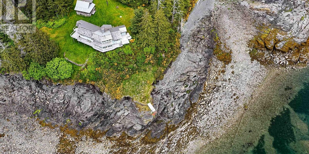 LOT 1 ROBERTSON ISLAND Daajing Giids City Photo 3