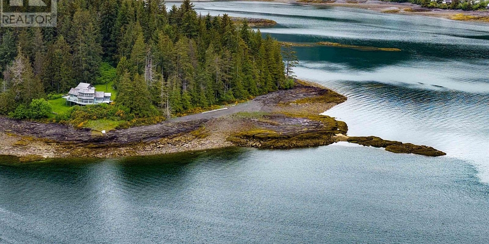 LOT 1 ROBERTSON ISLAND Daajing Giids City Photo 4