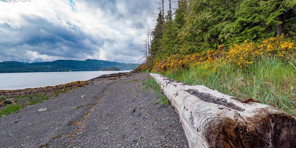 LOT 1 ROBERTSON ISLAND Daajing Giids City Photo 8