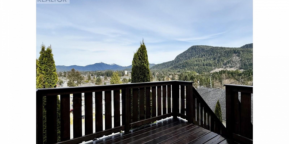 646 TAYLOR STREET Prince Rupert Photo 5