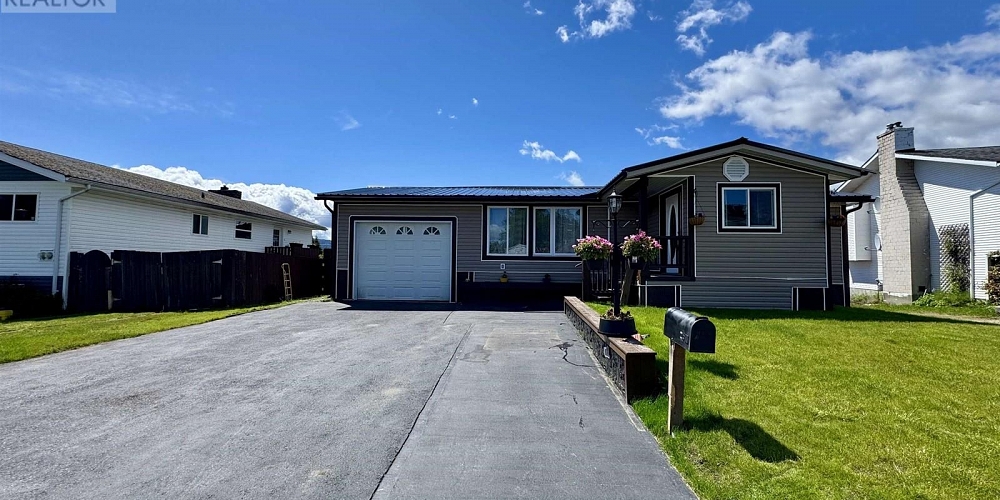 107 CARLSON STREET Kitimat Photo 2