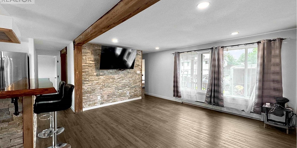 107 CARLSON STREET Kitimat Photo 8