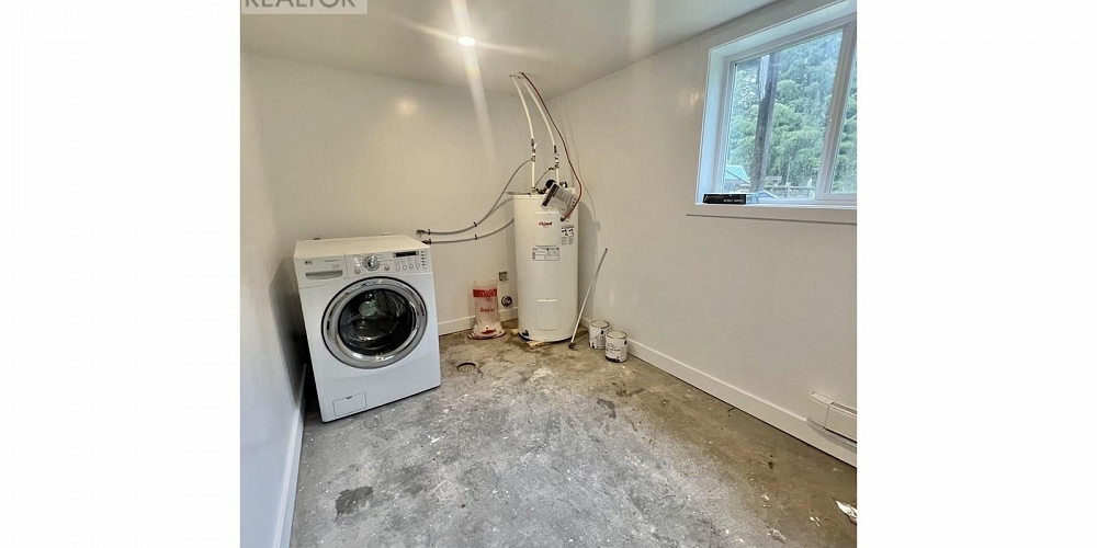 524-526 E 8TH AVENUE Prince Rupert Photo 11