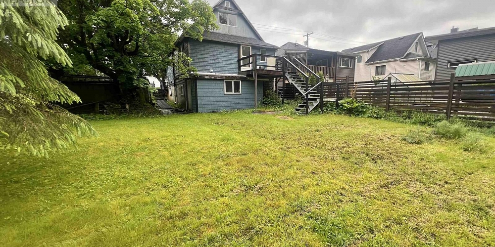 524-526 E 8 AVENUE Prince Rupert Photo 17
