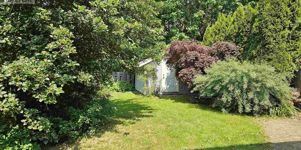 2 4732 VESTA AVENUE Terrace Photo 20