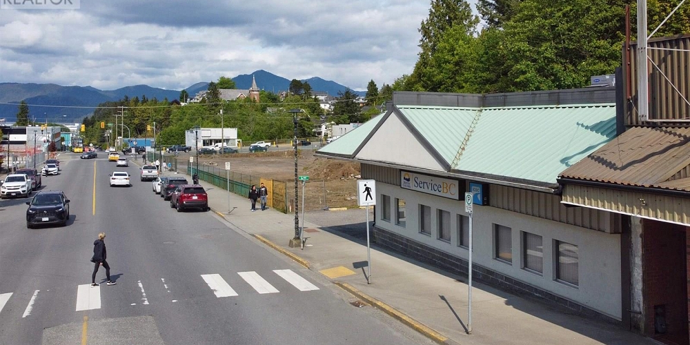 201 W 3RD AVENUE Prince Rupert Photo 2