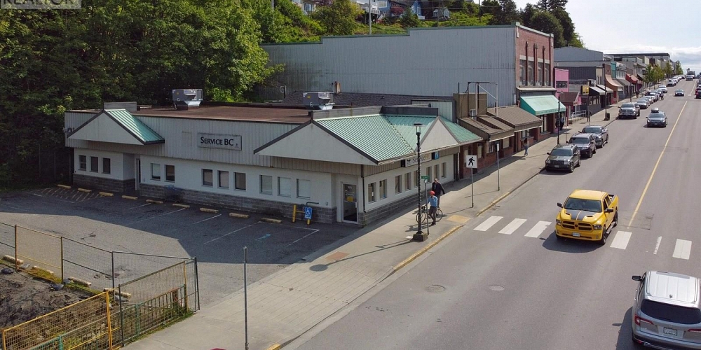 201 W 3RD AVENUE Prince Rupert Photo 3