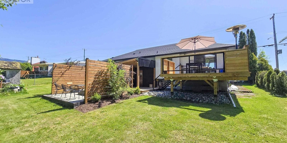 1428 ALBATROSS AVENUE Kitimat Photo 2
