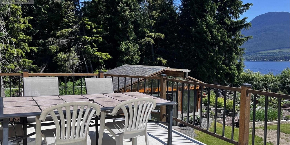 1810 WESTSIDE ROAD Terrace Photo 16