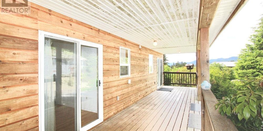 209 2ND AVENUE Daajing Giids City Photo 12