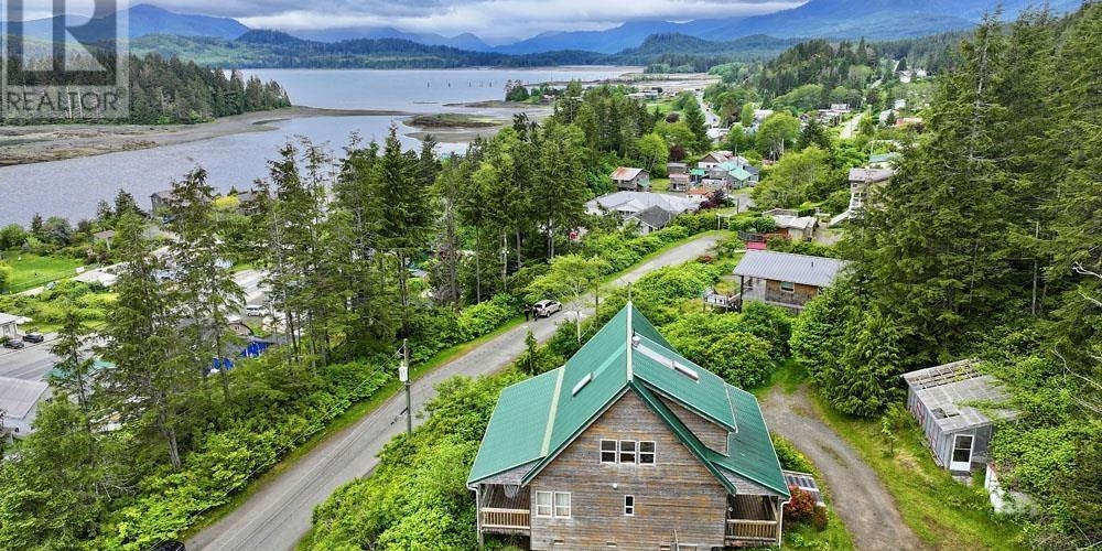 209 2ND AVENUE Daajing Giids City Photo 32