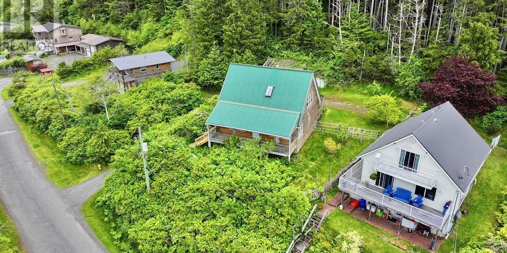 209 2ND AVENUE Daajing Giids City Photo 34