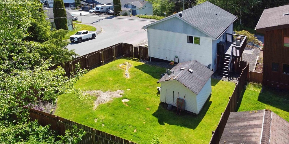 1745 E 7TH AVENUE Prince Rupert Photo 3