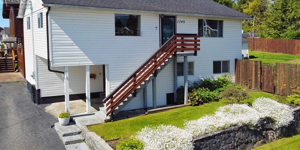 1745 E 7TH AVENUE Prince Rupert Photo 4