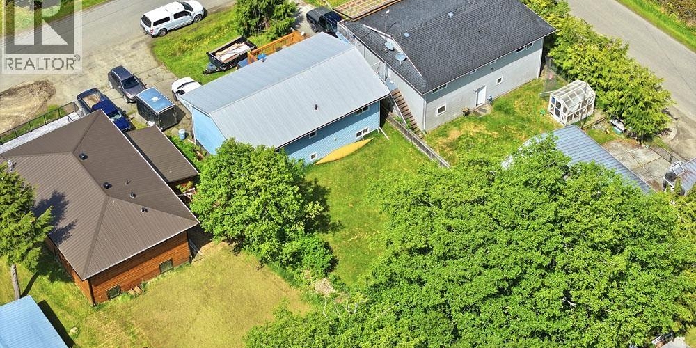 33 YAKOUN STREET Port Clements Photo 11