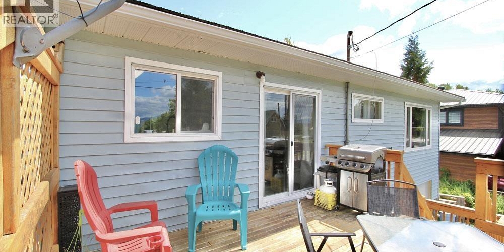 33 YAKOUN STREET Port Clements Photo 15