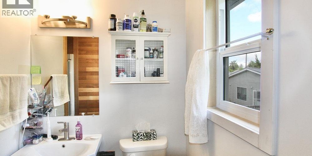 33 YAKOUN STREET Port Clements Photo 22