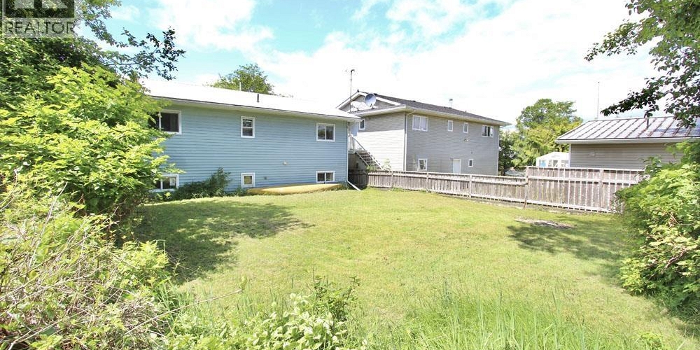 33 YAKOUN STREET Port Clements Photo 4