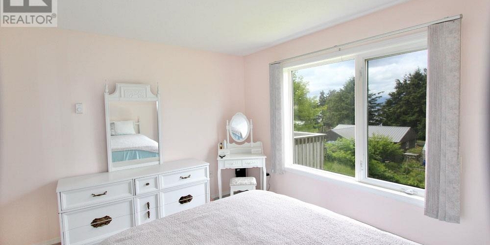 40 YAKOUN STREET Port Clements Photo 22