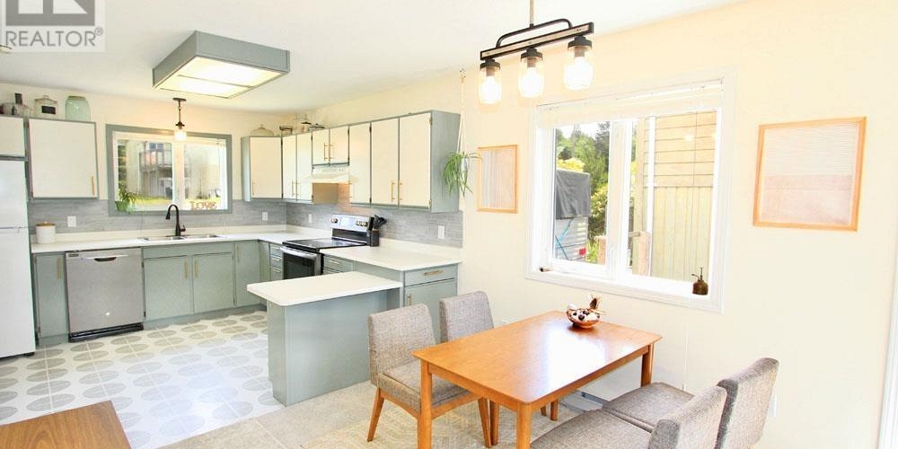 40 YAKOUN STREET Port Clements Photo 8
