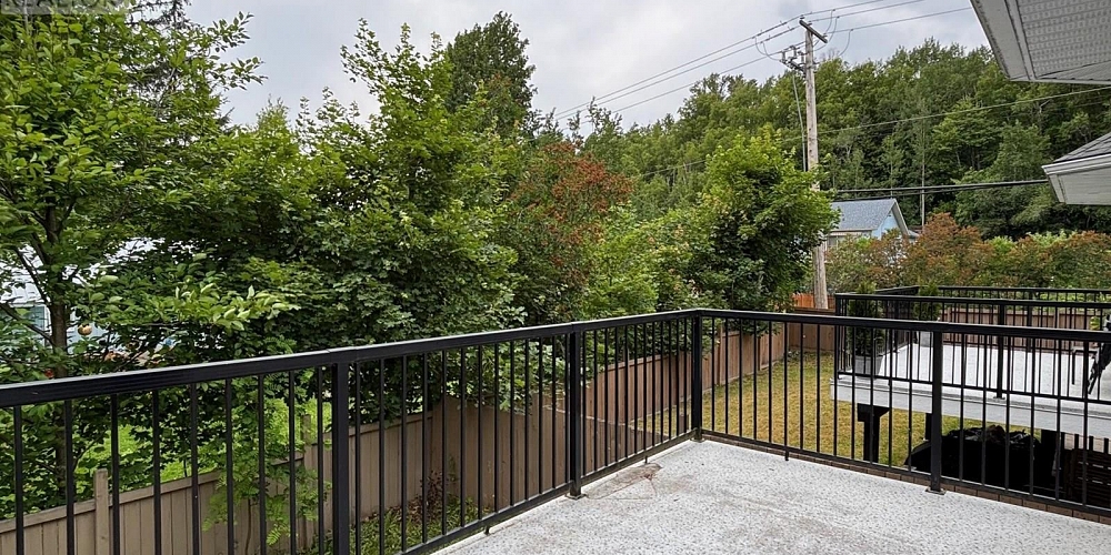 1 3239 APSLEY STREET Terrace Photo 17