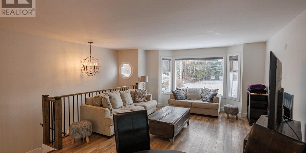 2407A KENNEY STREET Terrace Photo 5