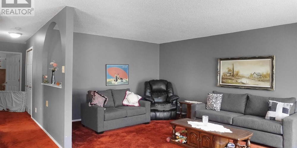 36 MELDRUM STREET Kitimat Photo 9