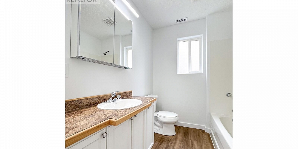59 HALLMAN STREET Kitimat Photo 10
